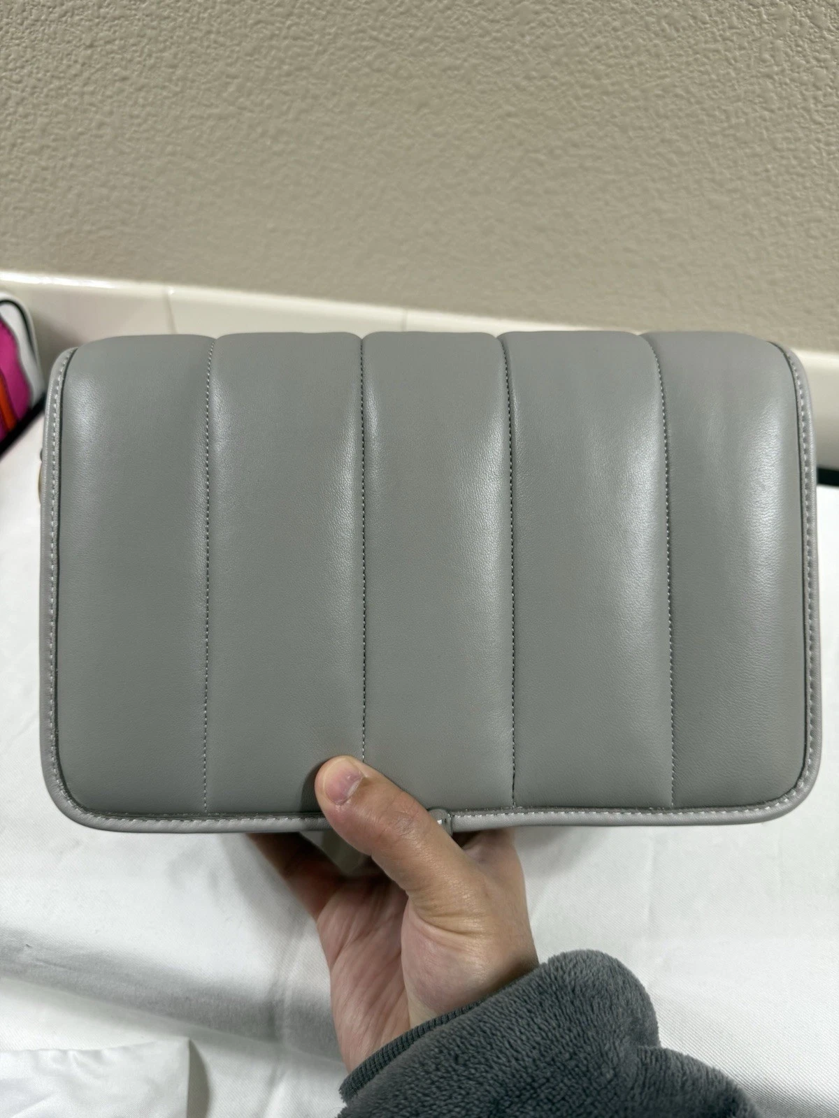 Borsa a tracolla Coach Studio in pelle trapuntata grigio tortora nuova senza etichetta