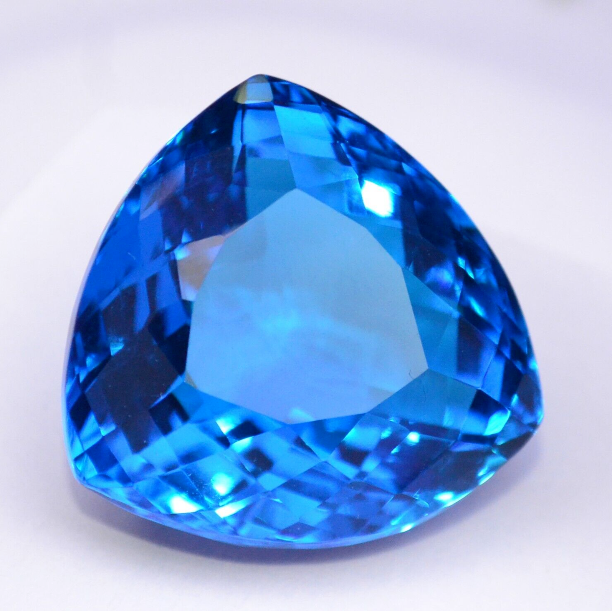 PSA10　マルスゾウカブト　ダイヤモンドブルー Natural 50 Ct A+ Certified Brazilian Blue Color Topaz Trillion