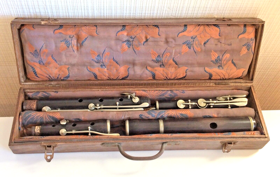 ANTIQUE 9 KEY GRENADILLA WOOD LARGE HOLE IRISH FLUTE IN 'D' UNBRANDED