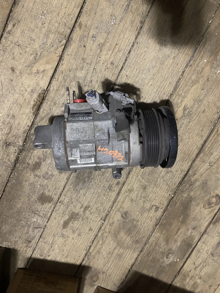 Compresor de aire acondicionado usado compresor con embrague DENSO para Toyota Sequoia 2001 4,7 L-V8 Foto 4 de 4