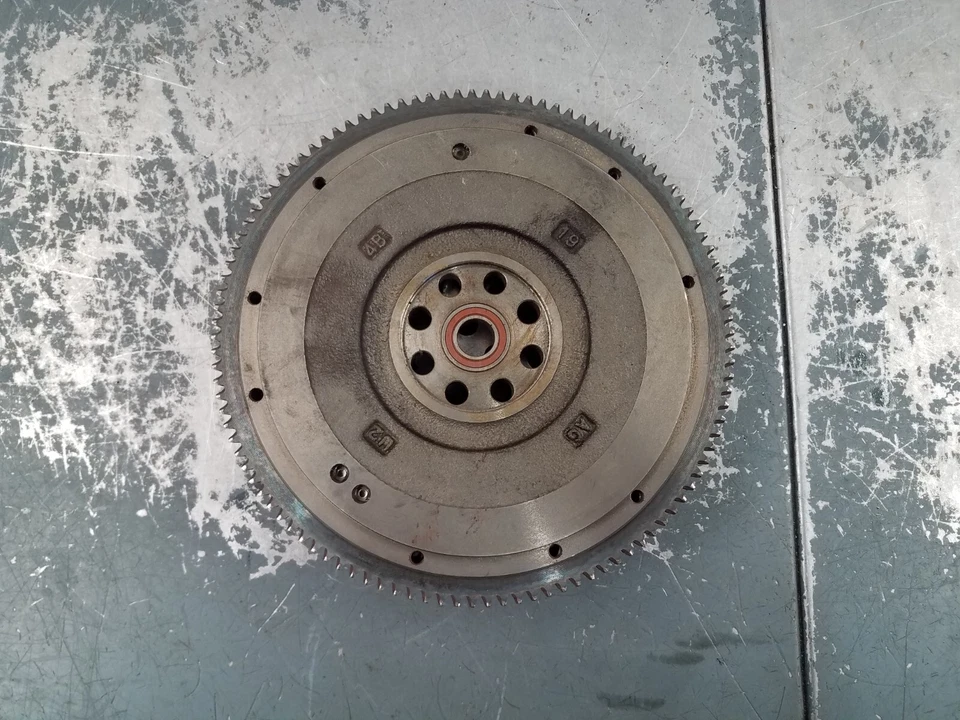 2004 Honda S2000 AP2 Clutch / Flywheel Assembly #00352 D6 - Image 4 of 4