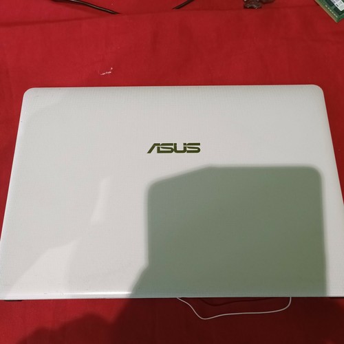 Capot Arrière écran ASUS EeeBook X205TA (F205T) - Coque Rouge - Occasion