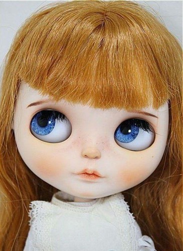 Bambola Blythe personalizzata dell'artista - usata, unica e bellissima - Foto 2 di 6