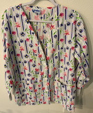 Landau Uniform Scrub Jacket White w/Flowers L/S Excellent Condition H-60