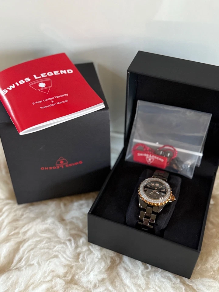 Reloj de cerámica con bisel de diamantes Karamica Swiss Legend para dama 34 mm_con caja Foto 3 de 4