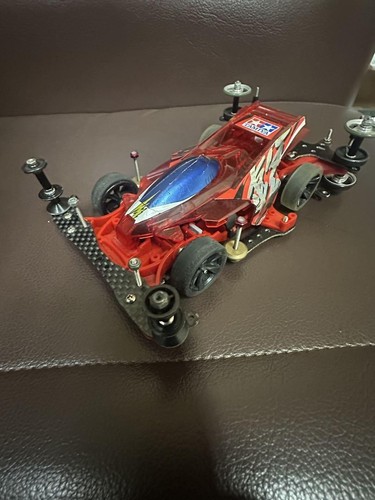 Tamiya Mini 4Wd Red Carbon Fiber Chassis - Picture 3 of 4