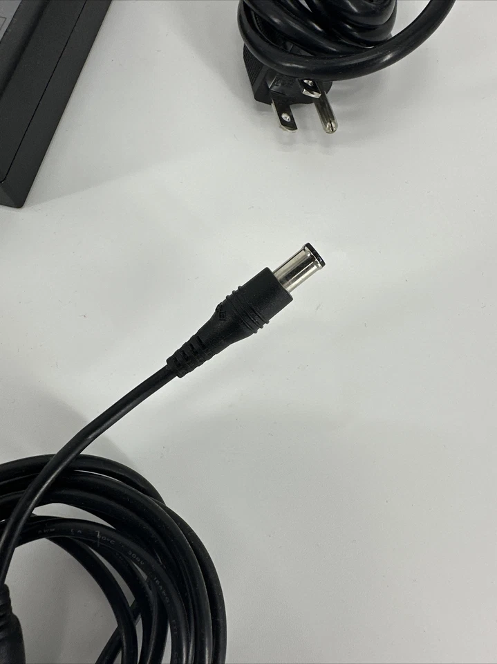 Adaptador CA Samsung original do fabricante 14V 3.0A modelo AD-4214N para Samsung Dell IBM - Imagem 4 de 4