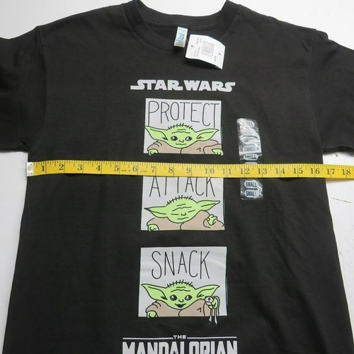 Star Wars Men's Grogu Protect Attack Snack T-Shirt Size Small Black Short Sleeve - Picture 5 of 9