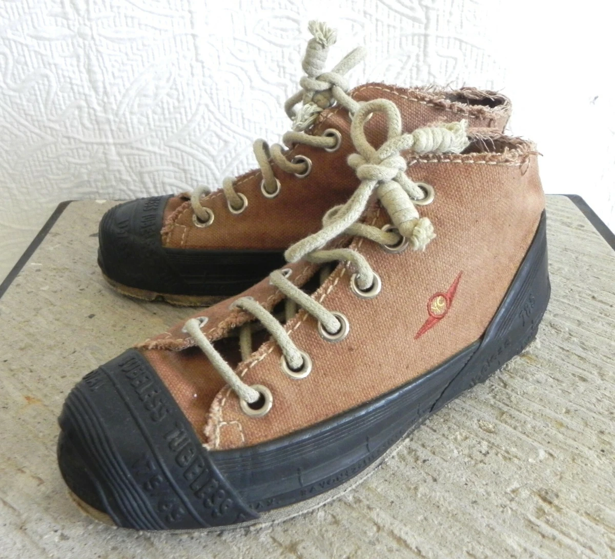 Yellow cab shoes sales old models