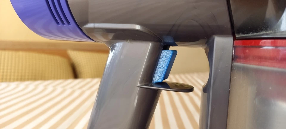 Pulsante Grilletto Aspirapolvere Dyson V8  Guarda i miei FEEDBACK..... - Immagine 4 di 4