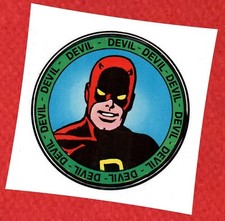 DEVIL IL CLUB DEI SUPEREROI CORNO ADESIVO ANASTATICO SU CARTA LUCIDA MARVEL