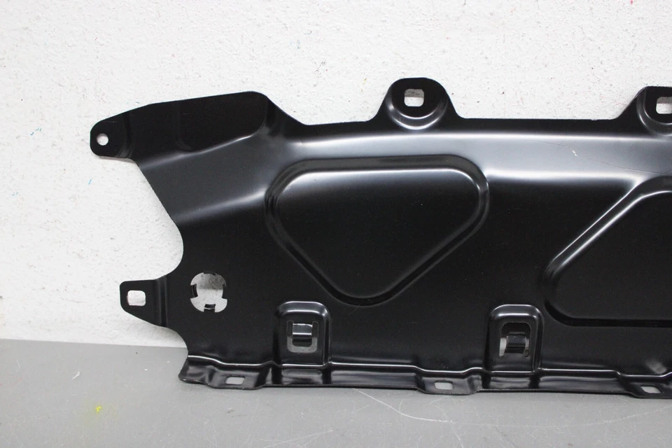 2019 2021 BMW X5 FRONT UPPER RADIATOR SUPPOR Foto 2 de 4