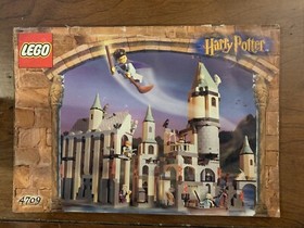 LEGO Harry Potter Hogwarts Castle (4709) - 99.99 % Complete- W Instruction Book
