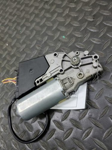 2006-2010 VOLKSWAGEN JETTA SUNROOF MOTOR: 8D0959591 - Picture 6 of 12