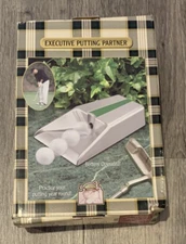 Golf Gifts & Gallery Executive Putting Partner - NEW