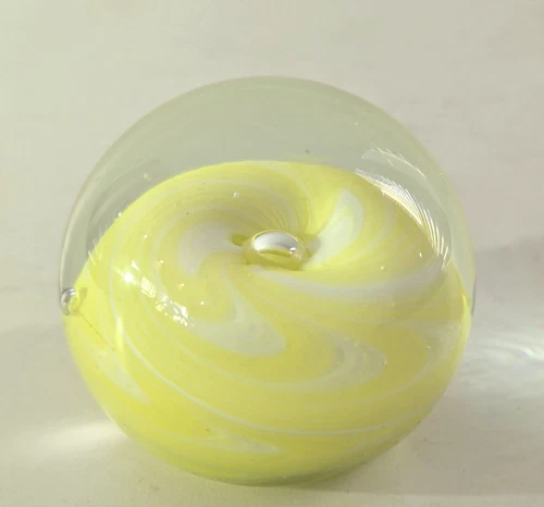 VINTAGE MURANO STYLE YELLOW SWIRL ART GLASS PAPERWEIGHT
