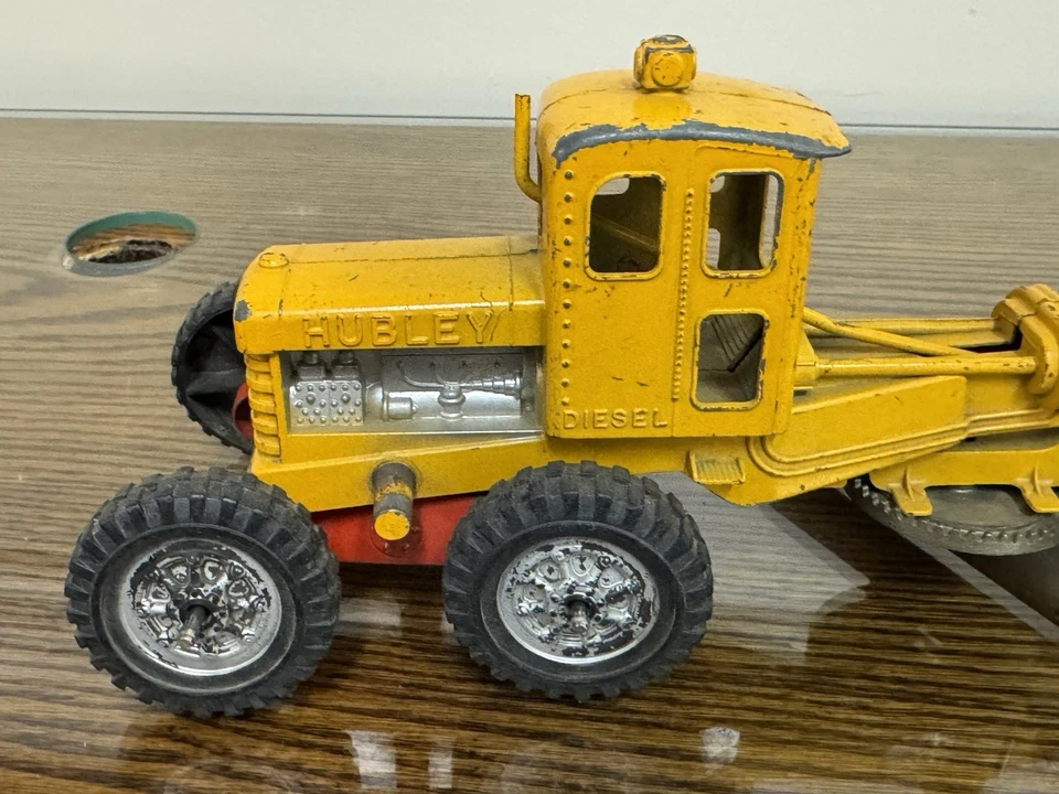 Vintage Hubley Steerable Yellow & Red Diesel Road Grader 503 1958 Die Cast - Image 4 of 4