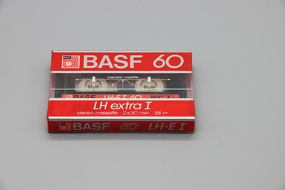 Neue und original verschweißte BASF LH extra I C60 Musik Cassetten