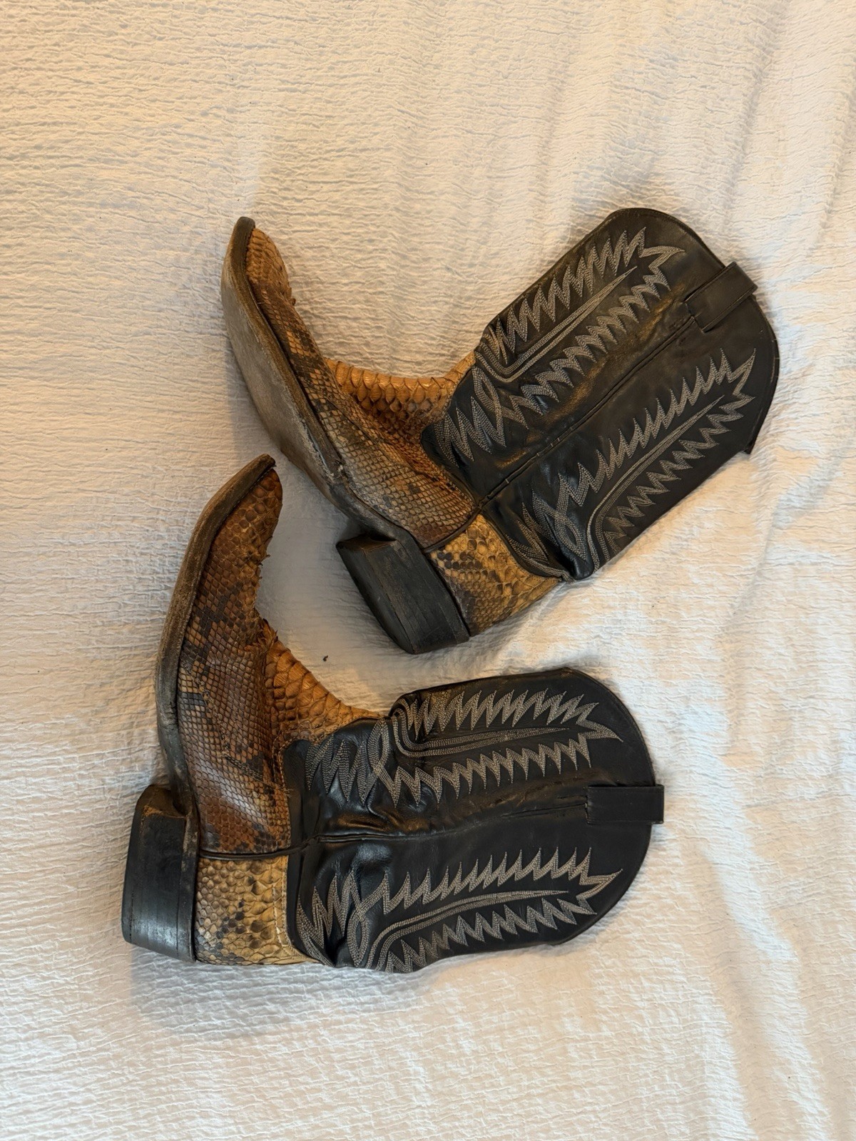 Vintage Men’s Western Authentic Snakeskin Cowboy Boots Size 12