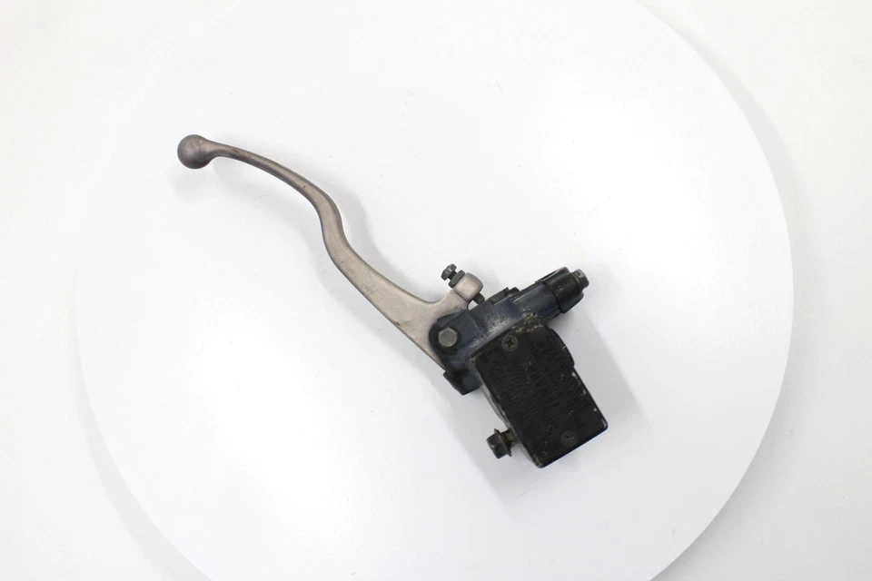 YAMAHA BANSHEE 350 BIG BEAR KODIAK 400 WARRIOR WOLVERINE FABRICANTE DE EQUIPOS ORIGINALES MAESTRO DE FRENO DELANTERO Foto 3 de 4