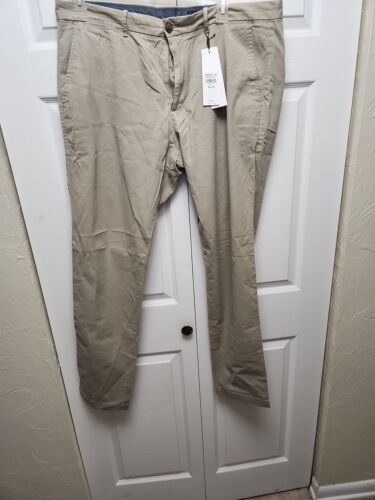 Calvin Klein Infinite Flex Waist Gap Slim Beige Men’s Pants Size 38 X 34 NWT