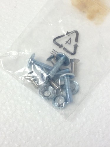 NEW APC 0M-77578 Kit Rack Mount Bracket Left & Right w/ Screws FREE SHIPPING - Afbeelding 5 van 8