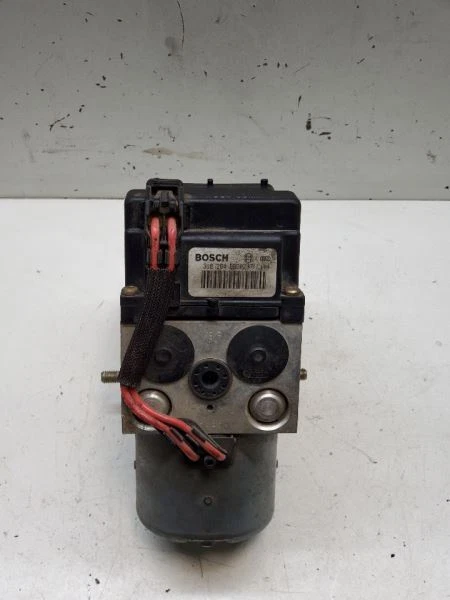 2000-2005, Saturn Sat L SDN LW300, Anti-Lock Brake Part Assembly, PN:21019063 - Image 2 of 4