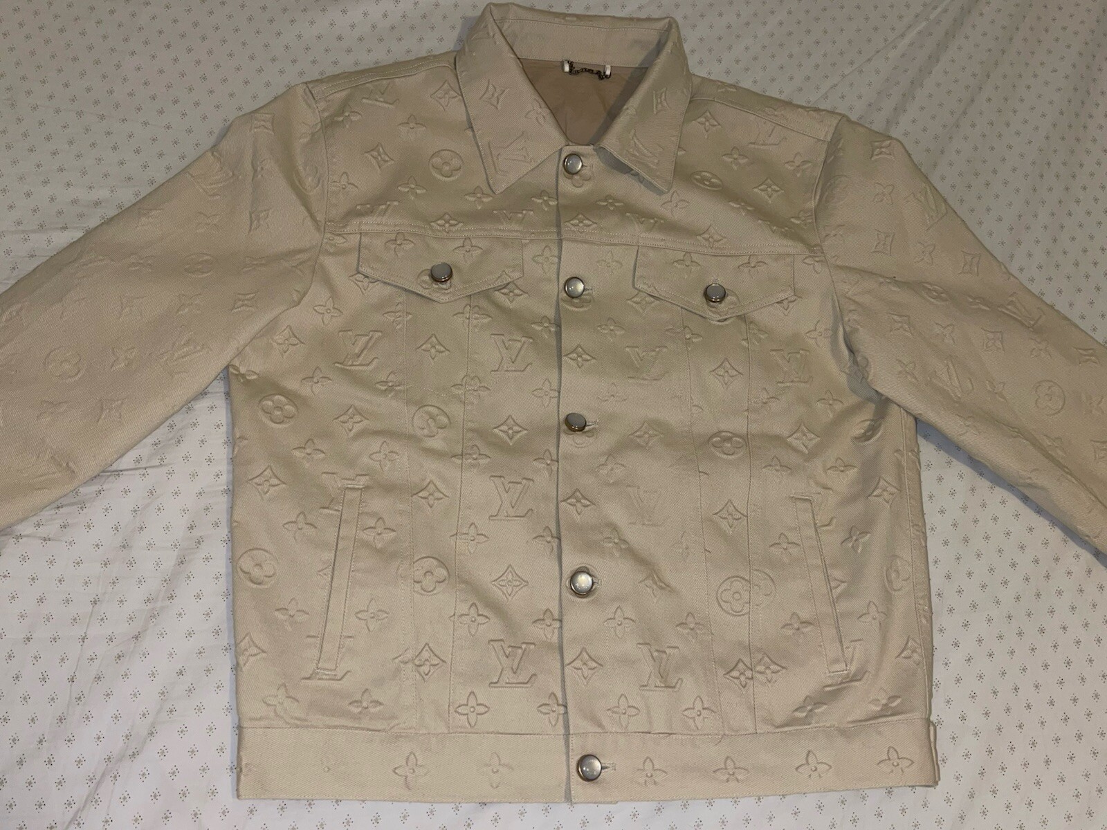 Picture 2 of 24