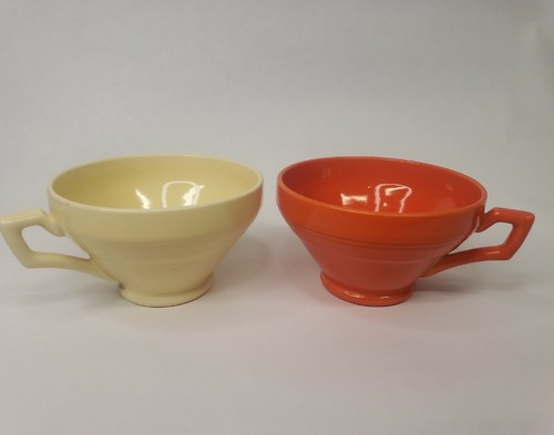 Vernon Kilns Early California Coffee Cups Tea Cups Set Of 2 Orange & Yellow