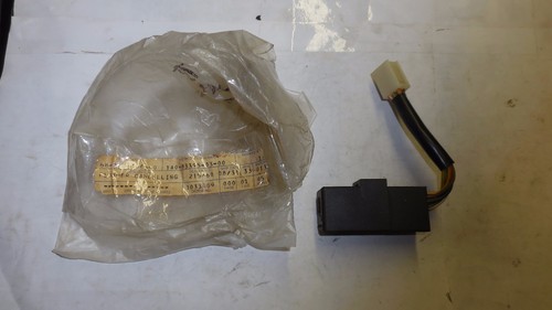 Yamaha RD400 XS360 SR500 XV750 XZ550 Flasher Cancel Unit 1A0-83395-03-00 NOS - 第 1/1 張圖片