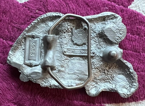 SEMI TRUCK WITH EAGLE BELT BUCKLE NEW APPROX. 3 5/8" X 2 3/8" - Bild 2 von 2