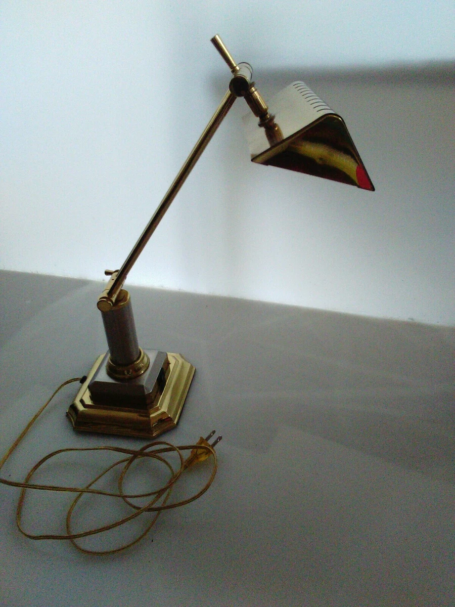 Lamp Desk Brass Adjustable 100 watts type t bulb 120v 60hz