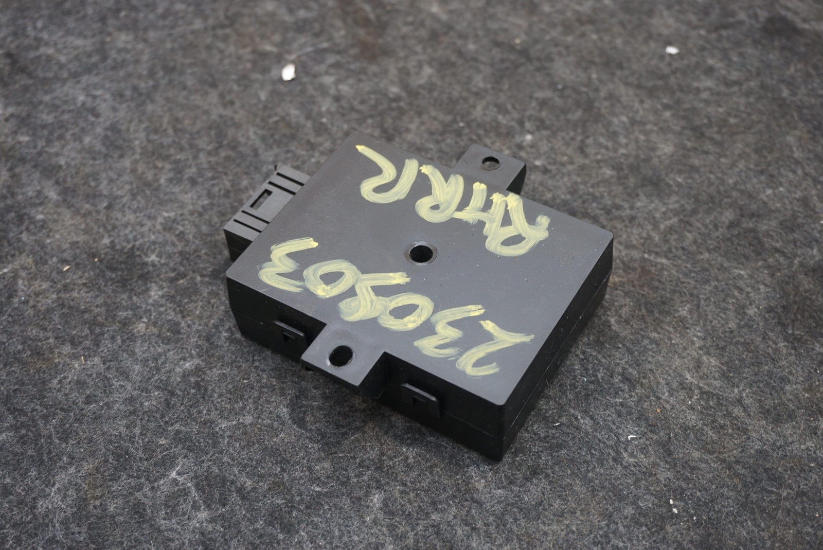 Headphone Output Control Module OEM AD43-19A16-BB Aston Martin Rapide 2011