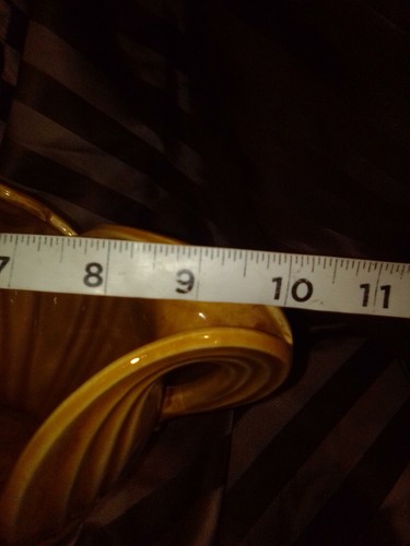 Vintage Beige Two Handled Ceramic Vase - Picture 6 of 7