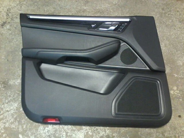 2015 2016 2017 2018 2019 2020 Porsche Macan Left Front Door Trim Panel 599734 Foto 2 de 4