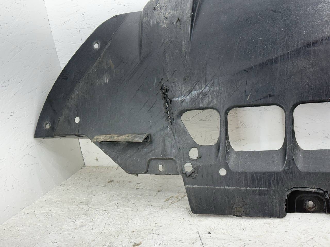 2014-2022 Maserati Ghibli Front Engine Lower Splash Shield Guard Liner Cover