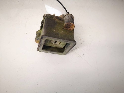 357827571D Heckklappenschloss Heckklappe Stellmotor 357827571D  3 DE2786685-76