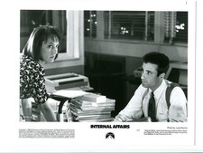 8x10-Promo-Still-Internal Affairs-Andy Garcia-Laurie Metcalf-Crime-Drama-NM