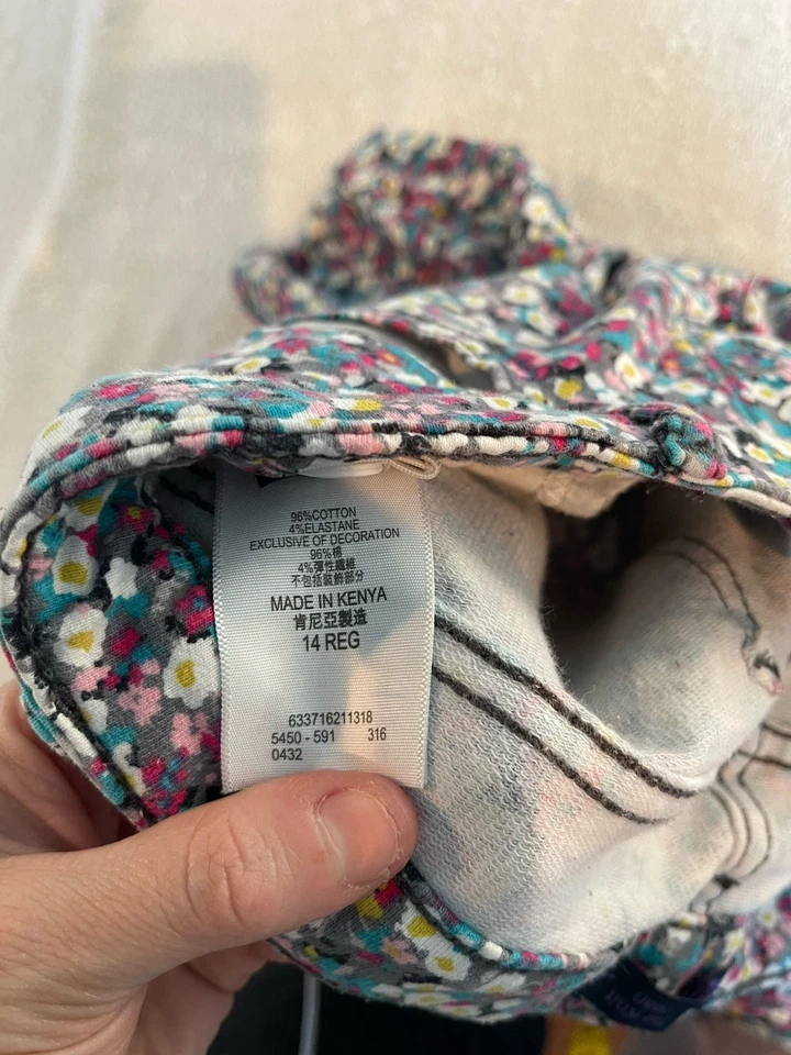 Pantalones de mezclilla ajustados Levi's GIrls juveniles con estampado floral etiqueta blanca 14 regular Foto 3 de 4