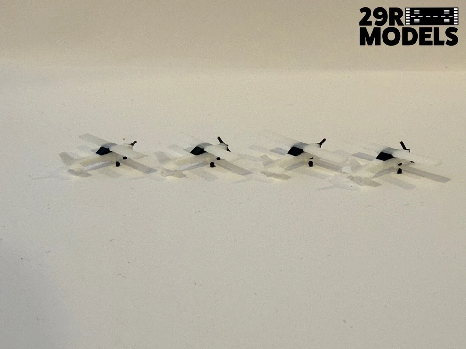 1/400 Scale Cessna 172 Skyhawk 3D Printed Airplane Model (4-PACK) - Image 4 of 4