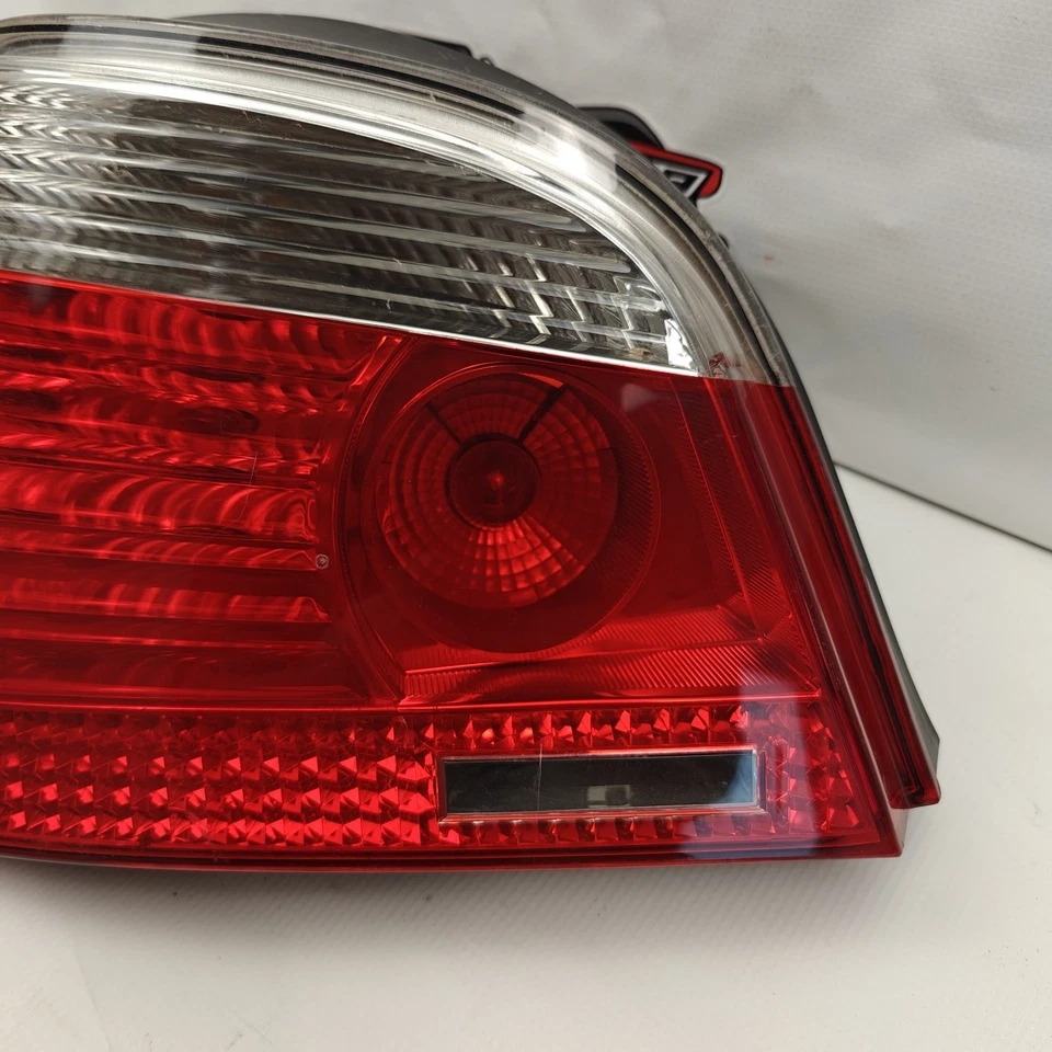 BMW 530i 2005 conductor lado izquierdo luz trasera 7 165 739 OEM (D5-15) Foto 4 de 4