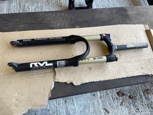 ROCKSHOX ロックショックス Revelation Revelation | ROCKSHOX