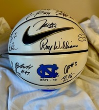 UNC North Carolina Tar Heels 2017 / 2018 Roy Williams and Team Signed Basketball