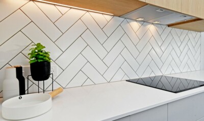 Subway Brick Flat Satin White Keramikfliese - 10x30cm Wandfliese - 0,84qm / Box - 28 Fliesen