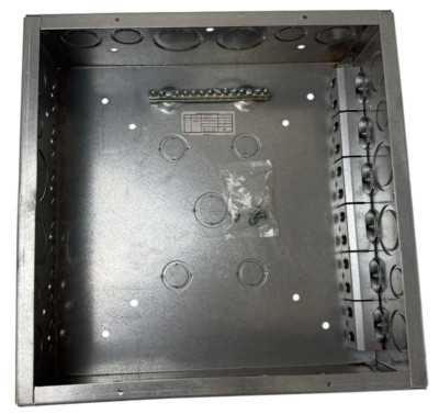 GRAND SLAM BOX Junction  Run Box Built-in STAB-IT Connectors 12X12X4 NO COVERING