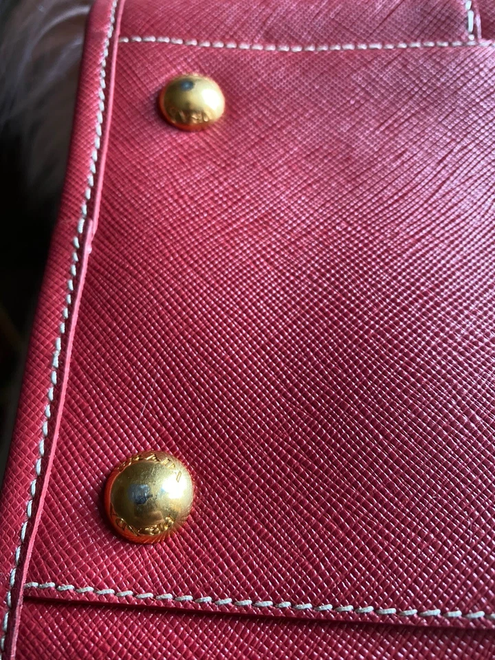 Authticate Bolso Prada Rojo Usado Foto 4 de 4