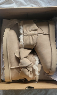 UGG Australia Classic Mini Bow bootie