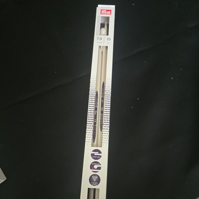 Single-Pointed Knitting Needles 35cm x 7.00mm by Prym.Ergonomics