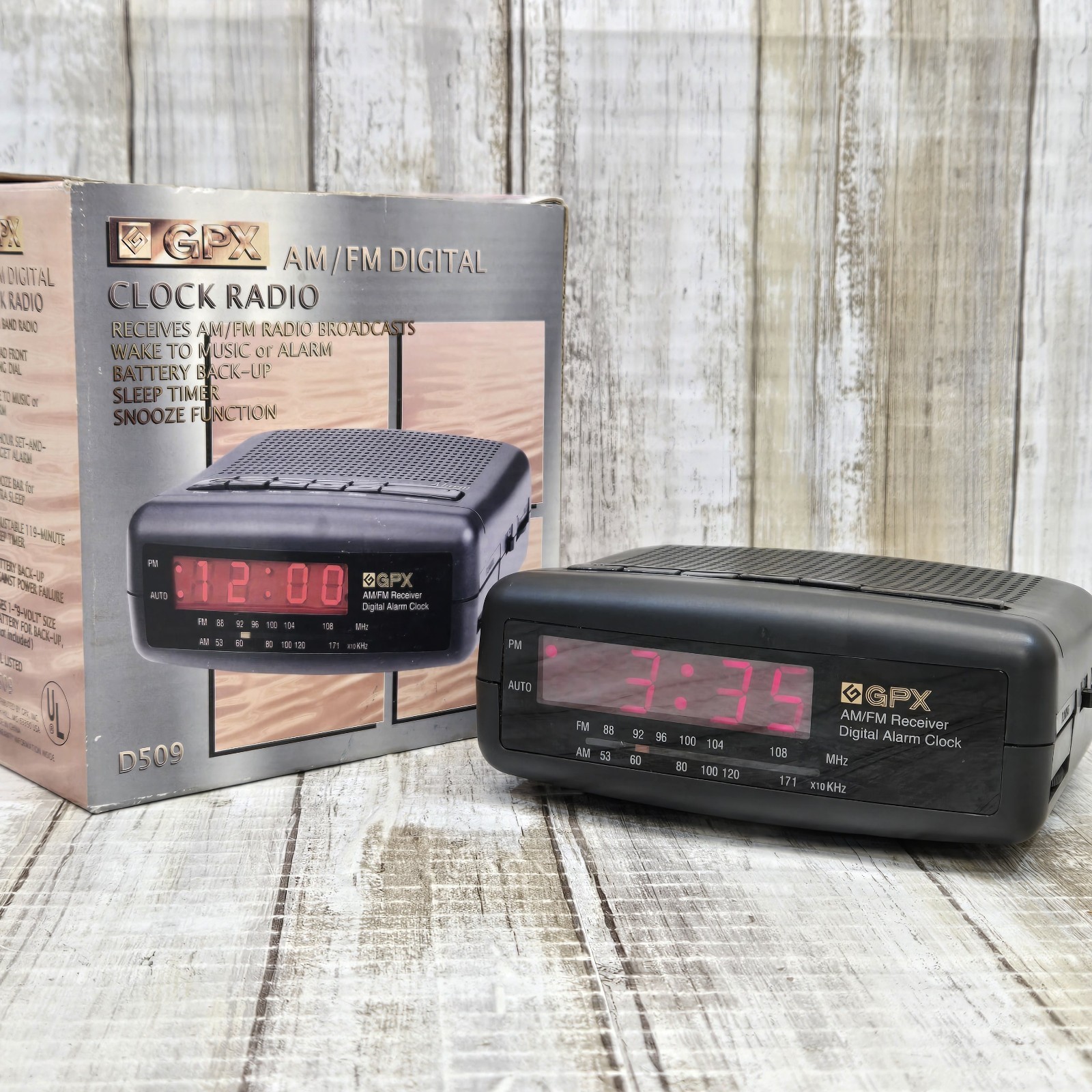 GPX LED Clock Radio 2 Band Alarm With AM/FM Model D509