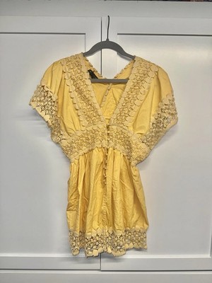 JEEVAN DESIGNS Women's Yellow Crochet-Trim Blouse Size M Second Hand
